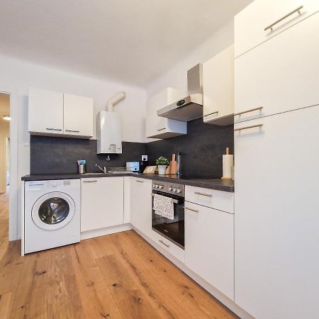 וינה Feelhome - Design Apartment - Kitchen - Kingbed - Smart Tv מראה חיצוני תמונה