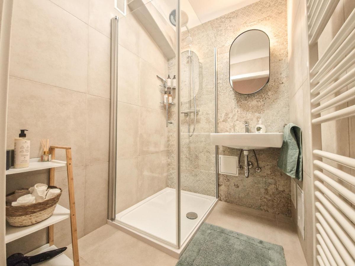וינה Feelhome - Design Apartment - Kitchen - Kingbed - Smart Tv מראה חיצוני תמונה