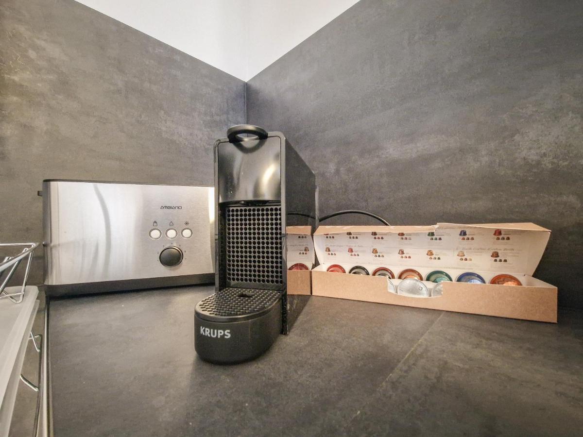 וינה Feelhome - Design Apartment - Kitchen - Kingbed - Smart Tv מראה חיצוני תמונה